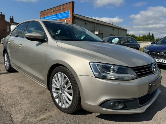 A null VOLKSWAGEN JETTA 2.0 SPORT TDI 4d 139 BHP