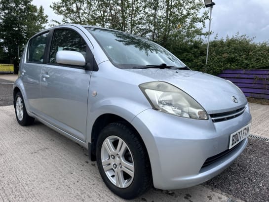 A null DAIHATSU SIRION 1.3 SE 5d 86 BHP