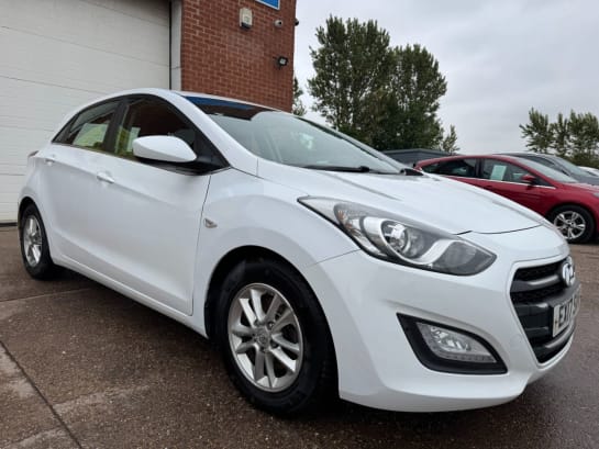 A null HYUNDAI I30 1.6 CRDi Blue Drive SE Hatchback 5dr Diesel Manual Euro 6 (s/s) (110 ps)
