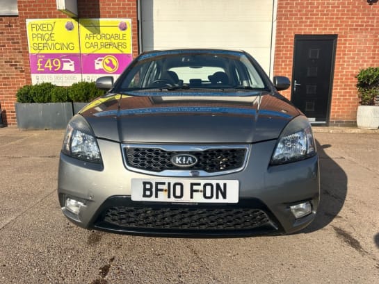 A null KIA RIO 1.5 CRDi Graphite Hatchback 5dr Diesel Manual (119 g/km, 108 bhp)