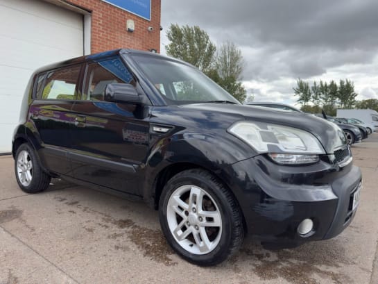 A null KIA SOUL 1.6 CRDi 2 SUV 5dr Diesel Manual Euro 4 (126 bhp)