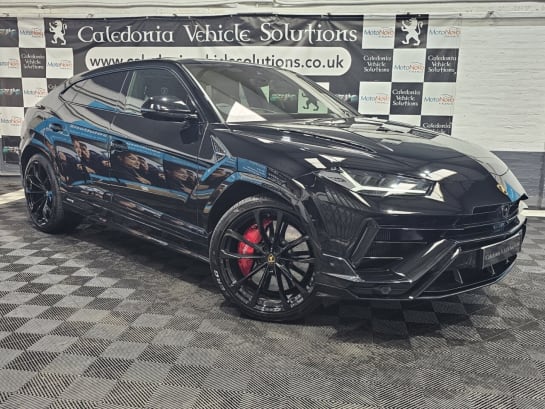 A null LAMBORGHINI URUS 4.0 V8 S 5d 658 BHP OVER £27,000 OF OPTIONS