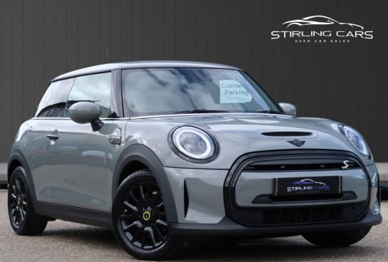 A null MINI ELECTRIC HATCH Cooper SE 32.6kWh Level 2 Hatchback 3dr Electric Auto (184 ps) FINANCE+WARR
