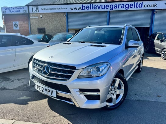 A 2012 MERCEDES M-CLASS ML350 BLUETEC SPORT