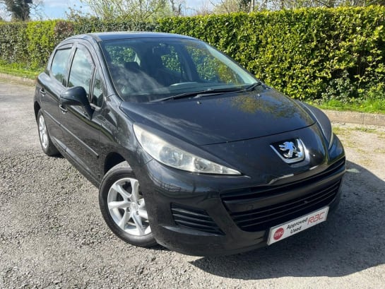 A 2011 PEUGEOT 207 HDI S