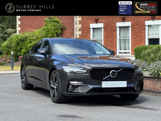 A 2023 VOLVO S90 2.0h T8 Recharge 18.8kWh Plus Bright Saloon 4dr Petrol Plug-in Hybrid Auto AWD Euro 6 (s/s) (455 ps)