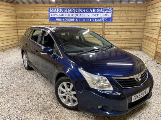 A null TOYOTA AVENSIS 1.8 TR VALVEMATIC 5d 145 BHP DEMO+1 PRIVATE OWNER EXC CONDITION