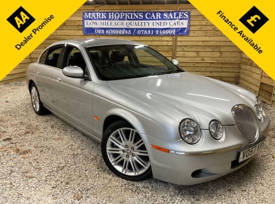 A null JAGUAR S-TYPE 2.7D V6 SE Saloon 4dr Diesel automatic (179 g/km, 206 bhp) *TWO OWNERS* *HI