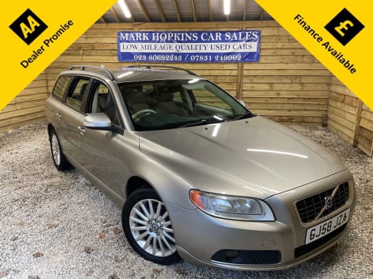 A null VOLVO V70 2.4D SE RTI Nav Estate 5dr Diesel Geartronic Euro 4 (163 ps) TWO LOCAL OWNE