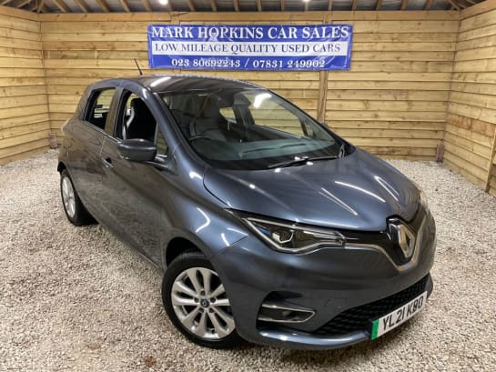 A null RENAULT ZOE R110 52kWh Iconic Hatchback 5dr Electric Auto (i, Rapid Charge) (107 bhp) D