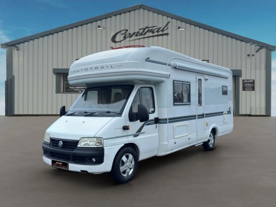 A null AUTO-TRAIL DAKOTA SE Auto-Trail Dakota SE 4 Berth Hi-Line Motorhome