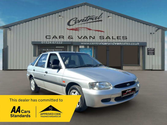 A null FORD ESCORT 1.6 Cabaret Limited Edition Hatchback 5dr Petrol Manual (89 bhp) 29K Miles