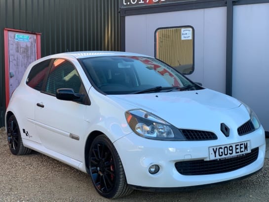 A 2009 RENAULT CLIO RENAULTSPORT LUX