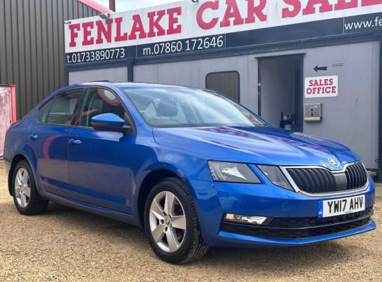 A 2017 SKODA OCTAVIA SE TSI