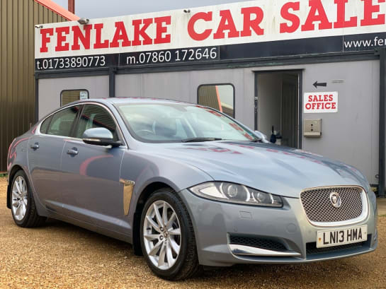 A null JAGUAR XF 3.0d V6 Premium Luxury Saloon 4dr Diesel Auto Euro 5 (s/s) (240 ps) + BLK H