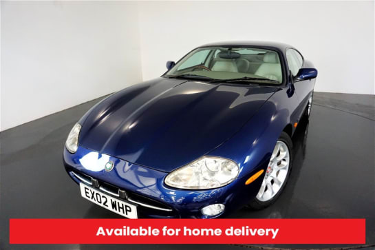 A 2002 JAGUAR XK8 4.0 V8 COUPE 2d AUTO 290 BHP -3 OWNER CAR FROM NEW-SUPERB EXAMPLE-PACIFIC B