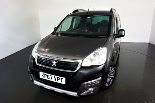A 2017 PEUGEOT PARTNER BLUE HDI S/S TEPEE OUTDOOR