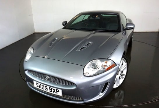 A null JAGUAR XKR 5.0 XKR 2d AUTO 510 BHP-Nice low mileage example finished in Lunar grey met