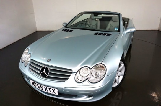 A null MERCEDES-BENZ SL 3.7 SL350 2d AUTO-2 FORMER KEEPERS-FINISHED IN TELLURITE SILVER METALLIC WI