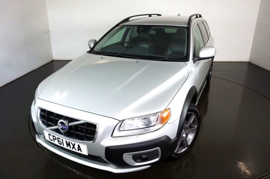 A null VOLVO XC70 2.4 D5 SE LUX AWD 5d 212 BHP-REGISTERED JAN 2012-2 OWNERS FROM NEW-SILVER M