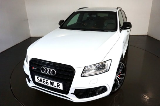 A null AUDI SQ5 3.0 SQ5 PLUS TDI QUATTRO 5d 335 BHP-SUPERB EXAMPLE FINISHED IN GLACIER WHIT