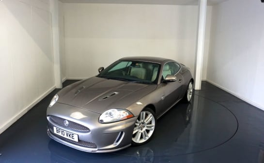 A null JAGUAR XKR 5.0 V8 Coupe 2dr Petrol Auto Euro 5 (510 ps)-Finished in Vapour Grey Metall