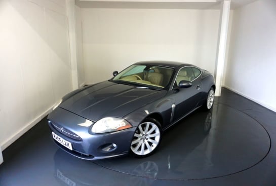 A null JAGUAR XK 4.2 V8 Coupe 2dr Petrol Auto Euro 4 (300 ps)-Nice Example Finished In Slate