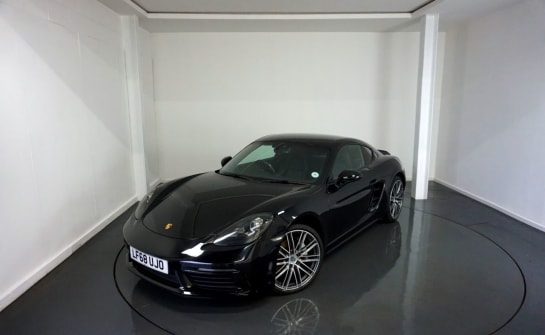 A null PORSCHE 718 CAYMAN 2.0T Coupe GPF 2dr Petrol PDK Euro 6 (s/s) (300 ps)-Factory Extras Worth £8