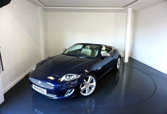 A null JAGUAR XK 5.0 V8 Signature Convertible 2dr Petrol Auto Euro 5 (385 ps)-Superb Low Mil