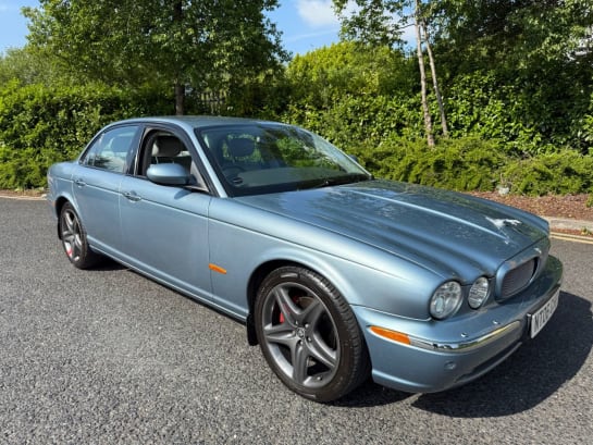 A null JAGUAR XJ 2.7 TDVi Sport Premium Saloon 4dr Diesel Automatic (214 g/km, 204 bhp)-3 Fo