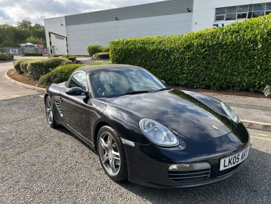 A null PORSCHE BOXSTER 3.2 987 S Convertible 2dr Petrol (248 g/km, 280 bhp)-Superb Example Finishe
