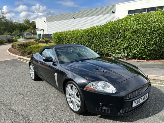 A null JAGUAR XKR 4.2 V8 Convertible 2dr Petrol Auto Euro 4 (420 ps)-Superb Low Mileage Examp