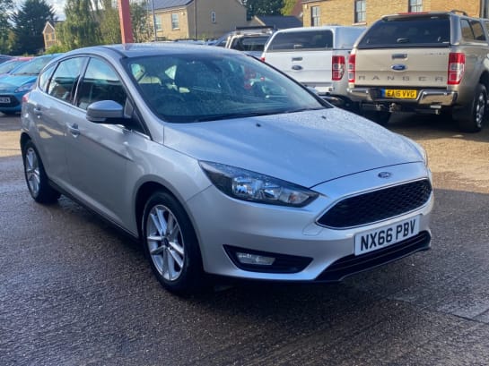 A null FORD FOCUS 1.0 ZETEC 5d 100 BHP