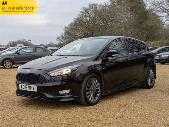 A null FORD FOCUS 1.0T EcoBoost ST-Line Hatchback 5dr Petrol Manual Euro 6 (s/s) (140 ps)