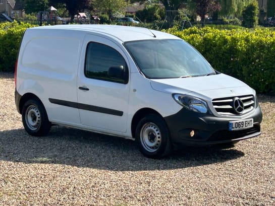 A null MERCEDES-BENZ CITAN 1.5 111 CDI Pure Panel Van 5dr Diesel Manual L2 Euro 6 (114 ps)