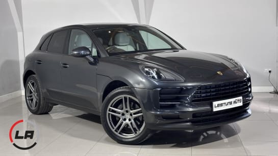 A 2020 PORSCHE MACAN 2.0T SUV 5dr Petrol PDK 4WD Euro 6 (s/s) (245 ps)