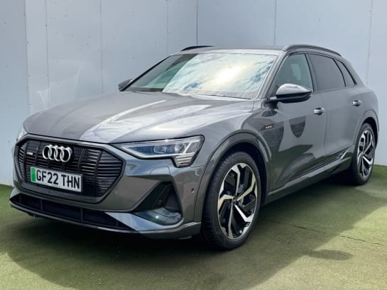A null AUDI E-TRON 55 Black Edition SUV 5dr Electric Auto quattro 95kWh (11kW Charger) (408 ps