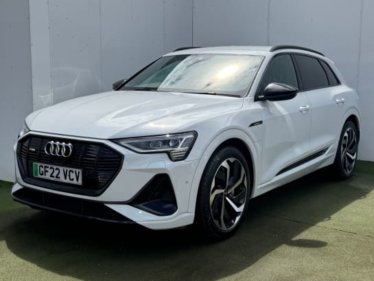 A null AUDI E-TRON 55 Black Edition SUV 5dr Electric Auto quattro 95kWh (11kW Charger) (408 ps