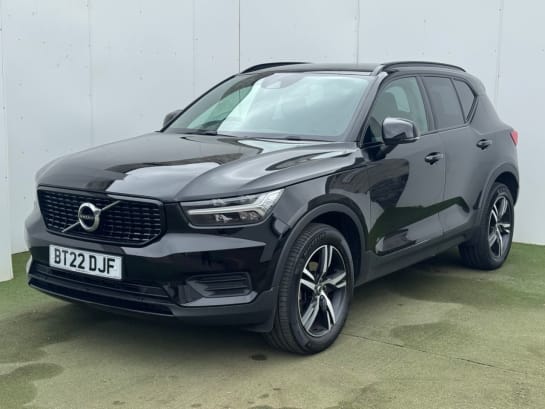 A null VOLVO XC40 1.5 T3 R-Design SUV 5dr Petrol Manual Euro 6 (s/s) (163 ps)
