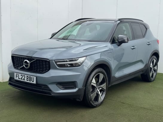 A null VOLVO XC40 1.5h T4 Recharge 10.7kWh R-Design SUV 5dr Petrol Plug-in Hybrid Auto Euro 6