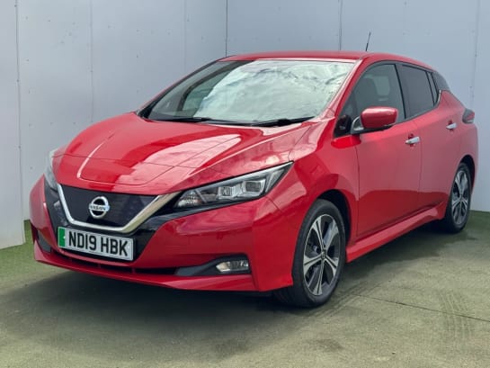 A null NISSAN LEAF 40kWh Tekna Hatchback 5dr Electric Auto (150 ps)