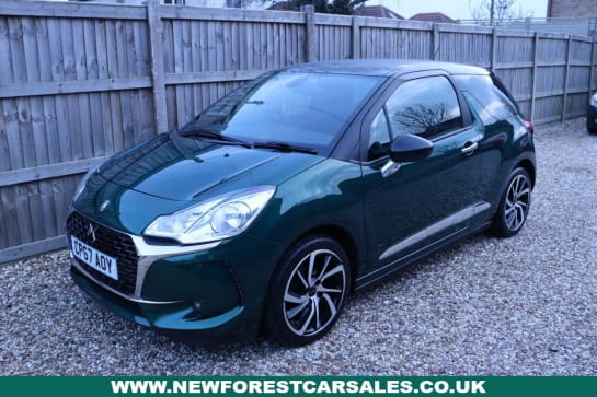 A null DS AUTOMOBILES DS 3 1.2 PureTech Connected Chic Hatchback 3dr Petrol Manual Euro 6 (82 ps) Only