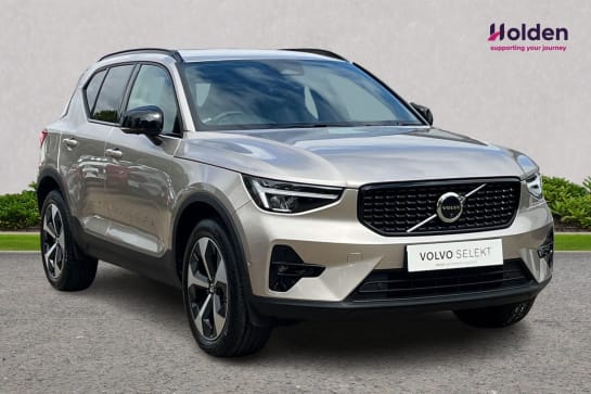 A null VOLVO XC40 2.0 B4 MHEV Plus SUV 5dr Petrol Hybrid DCT Auto Euro 6 (s/s) (197 ps)