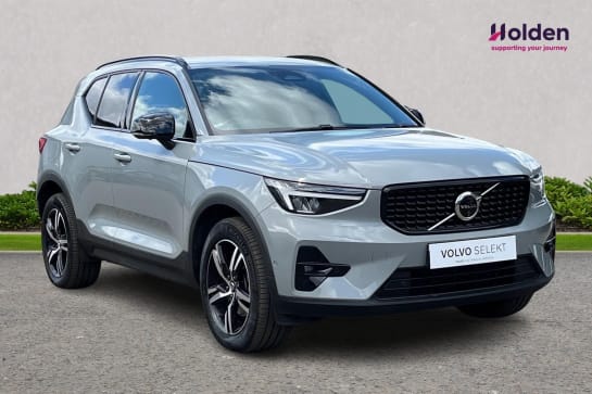 A null VOLVO XC40 2.0 B3 MHEV Plus SUV 5dr Petrol Hybrid DCT Auto Euro 6 (s/s) (163 ps)