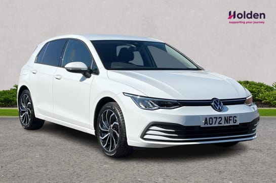 A null VOLKSWAGEN GOLF 1.5 TSI Life Hatchback 5dr Petrol Manual Euro 6 (s/s) (150 ps)