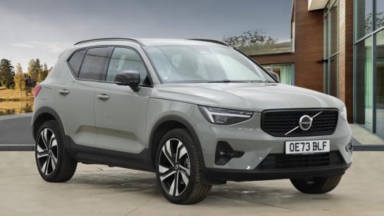 A null VOLVO XC40 2.0 B4 MHEV Ultimate SUV 5dr Petrol Hybrid DCT Auto Euro 6 (s/s) (197 ps)