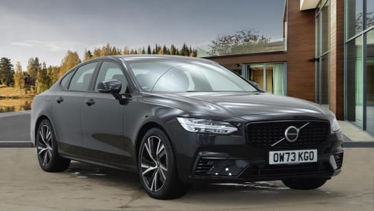 A null VOLVO S90 2.0h T8 Recharge 18.8kWh Plus Saloon 4dr Petrol Plug-in Hybrid Auto AWD Euro 6 (s/s) (455 ps)