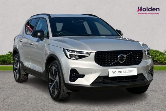 A null VOLVO XC40 2.0 B3 MHEV Plus SUV 5dr Petrol Hybrid DCT Auto Euro 6 (s/s) (163 ps)