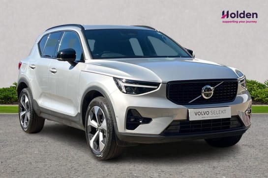 A null VOLVO XC40 2.0 B4 MHEV Plus SUV 5dr Petrol Hybrid DCT Auto Euro 6 (s/s) (197 ps)