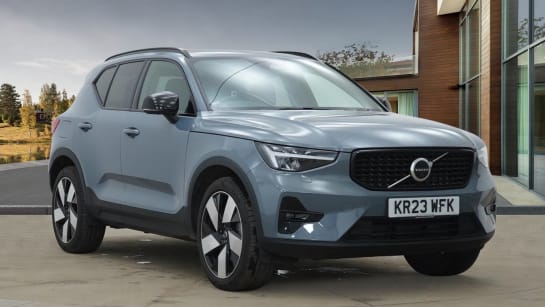 A 2023 VOLVO XC40 RECHARGE T5 ULTIMATE